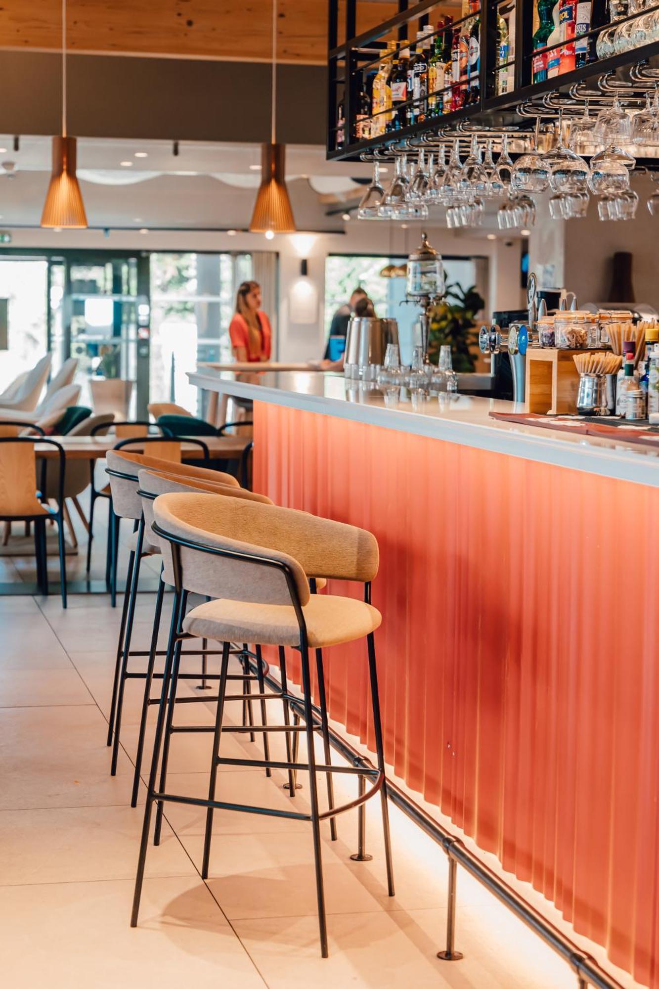 Mercure Avignon Gare Tgv Exterior photo