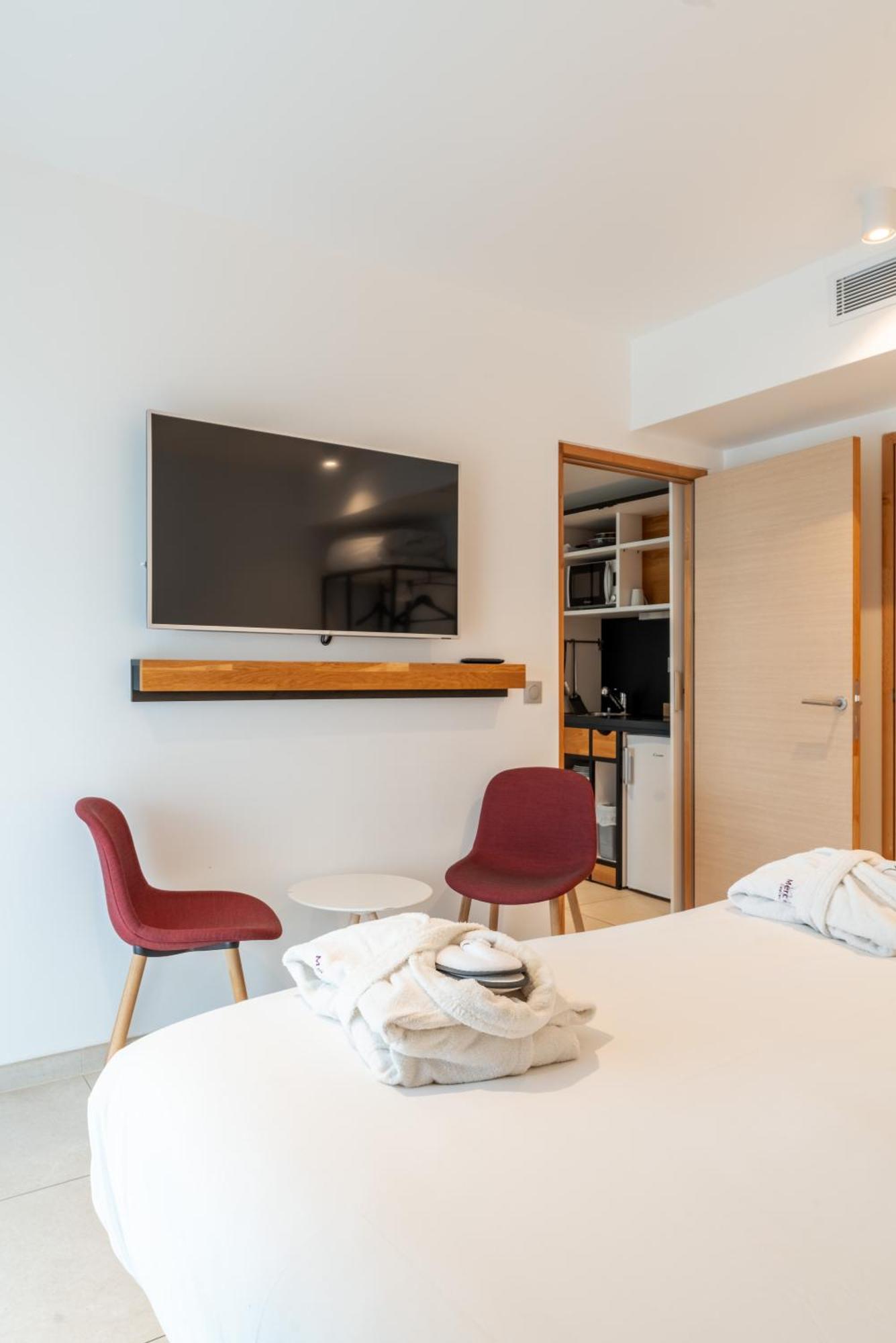 Mercure Avignon Gare Tgv Exterior photo