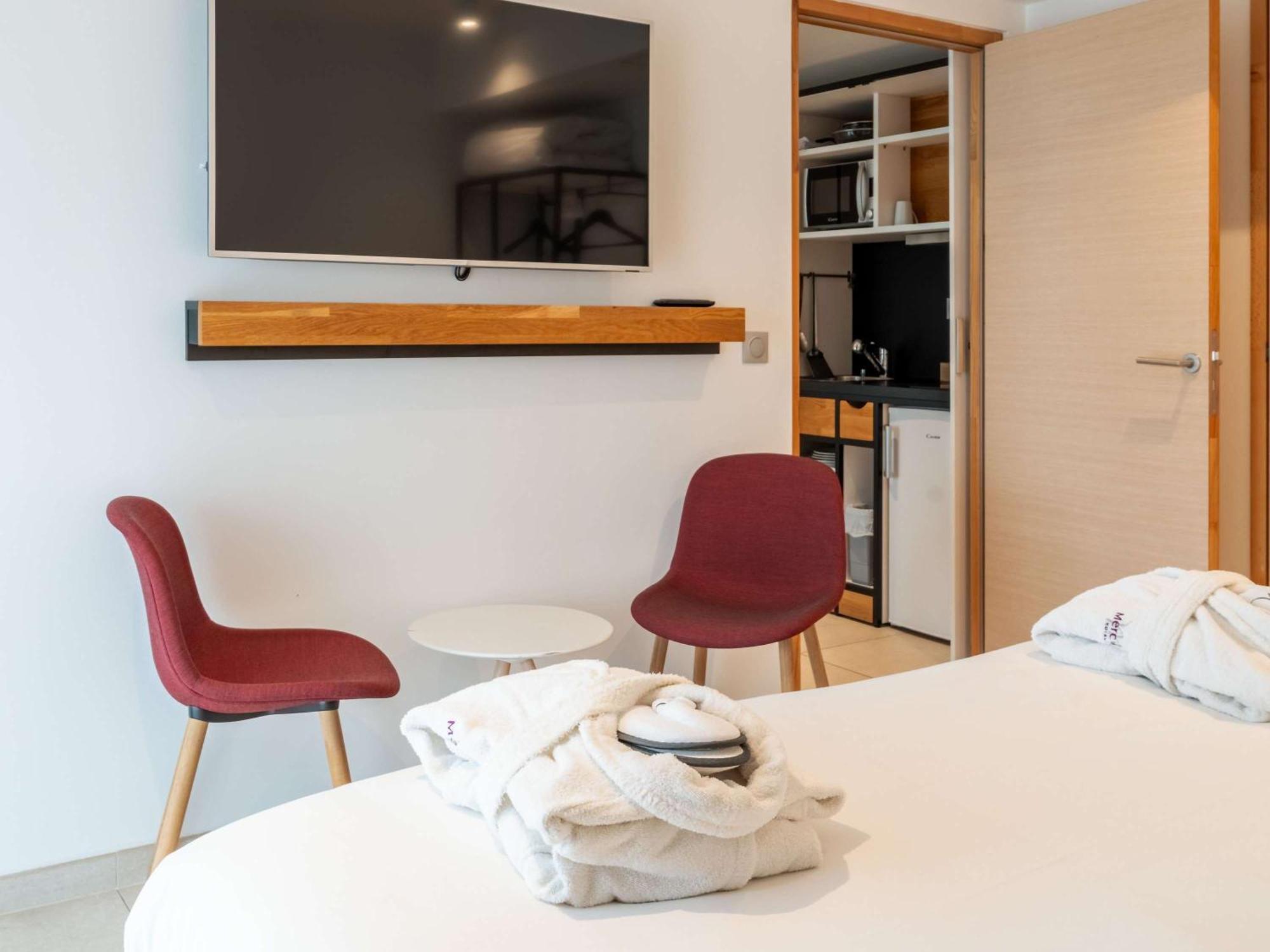 Mercure Avignon Gare Tgv Exterior photo